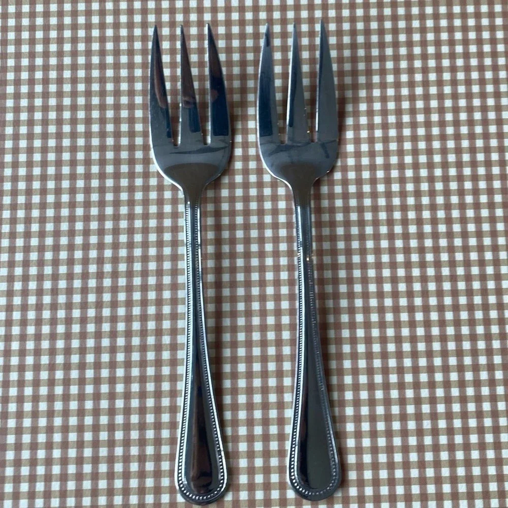 2 GIBSON 18/0 STAINLESS Silverware Steak/ Meat Serving‎ Fork